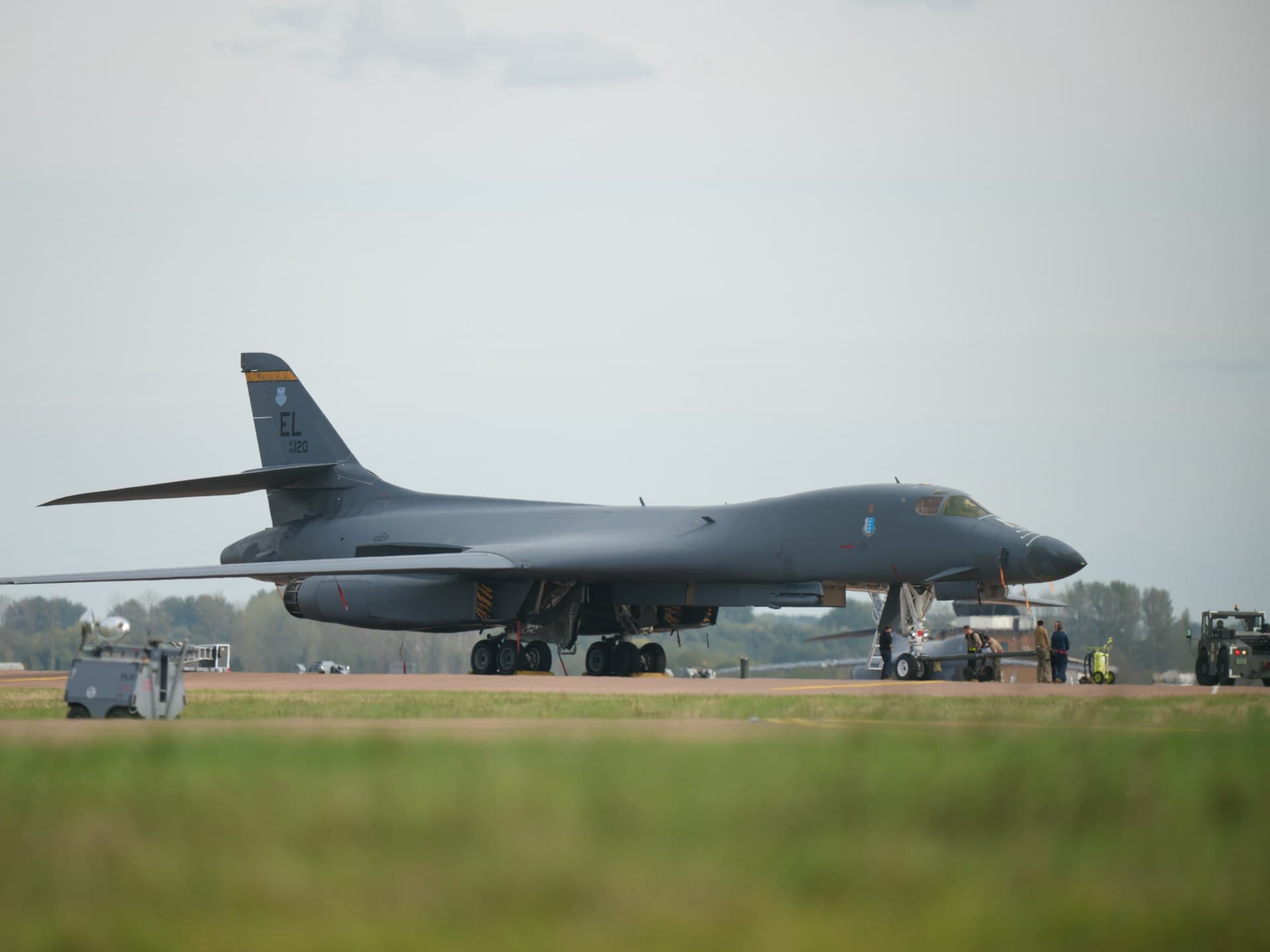بمبافکن B-1 آمریکا در پایگاه فیرفورد
